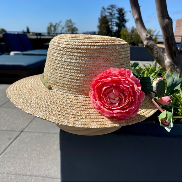 ?Size M/L Limited Edition Designer Straw Sun Hat with Artificial Flowers – Only main image 9